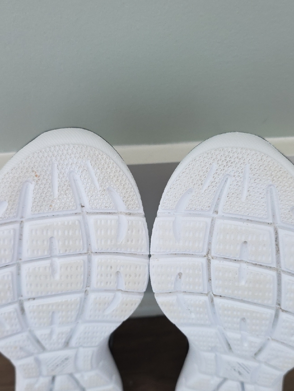 Skechers Slip-ins Hands Free Black Performance Sneaker Womans 8 - Picture 15 of 15